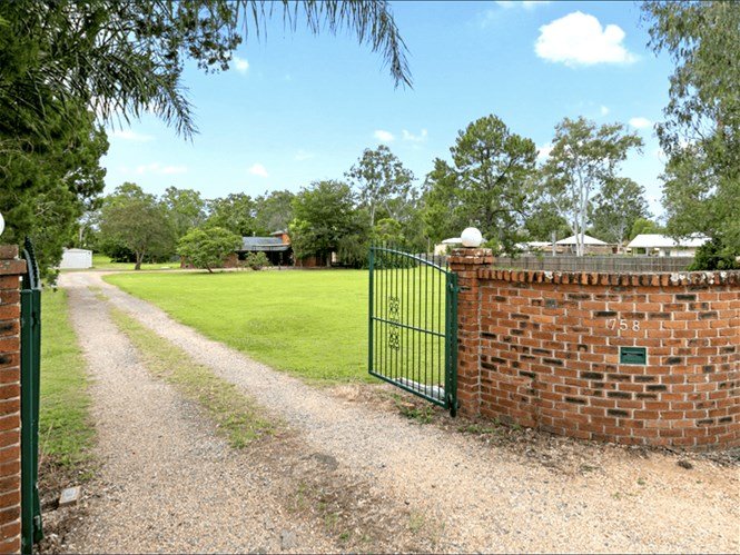 758 London Road CHANDLER QLD