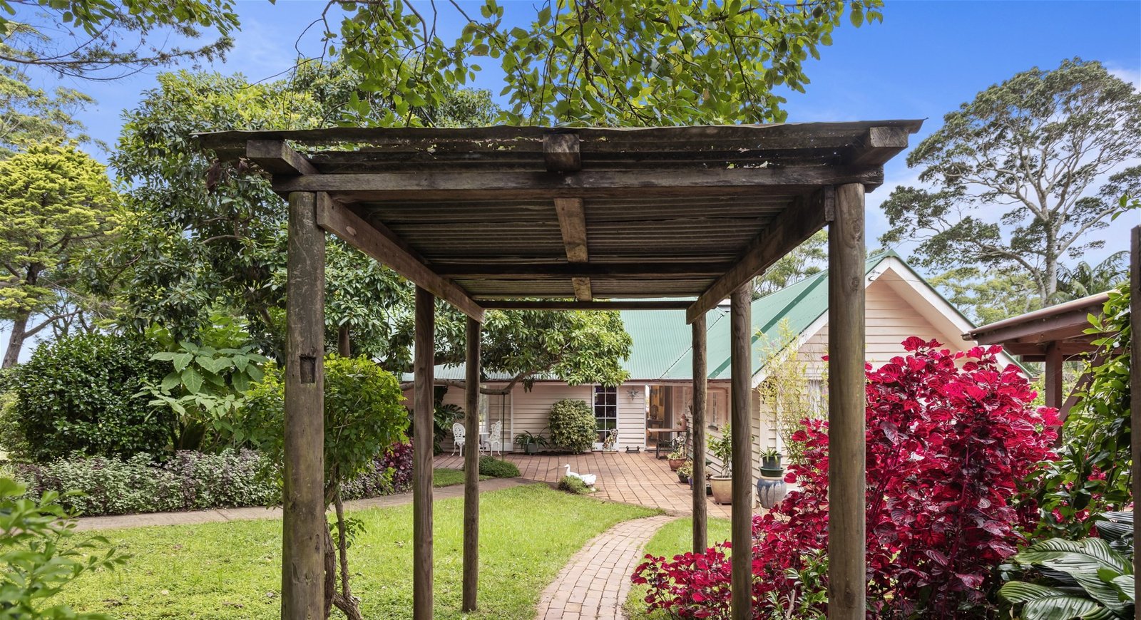 17-19 Cliff Way TAMBORINE MOUNTAIN QLD