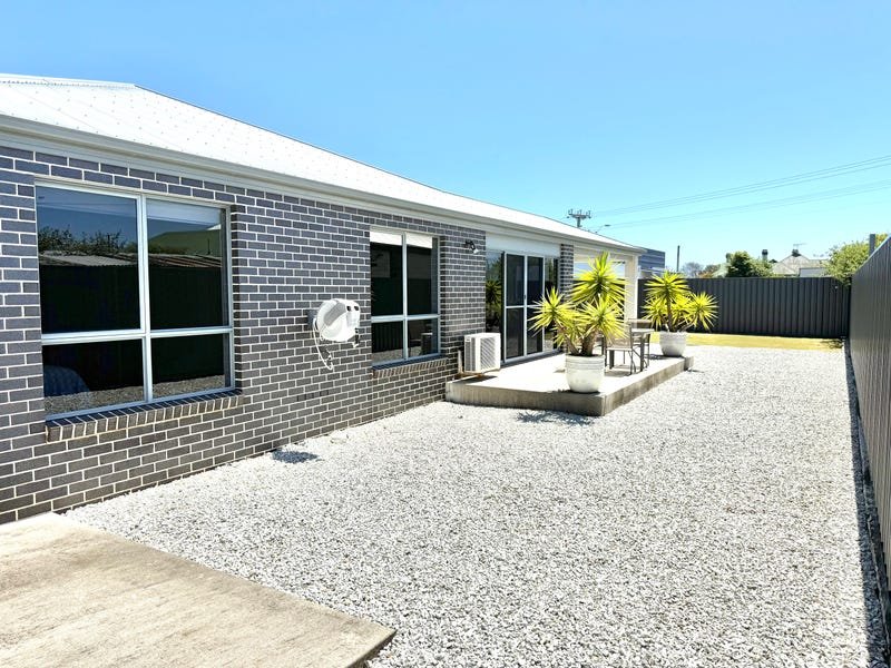 93 Main Street, Ulverstone, Tas 7315