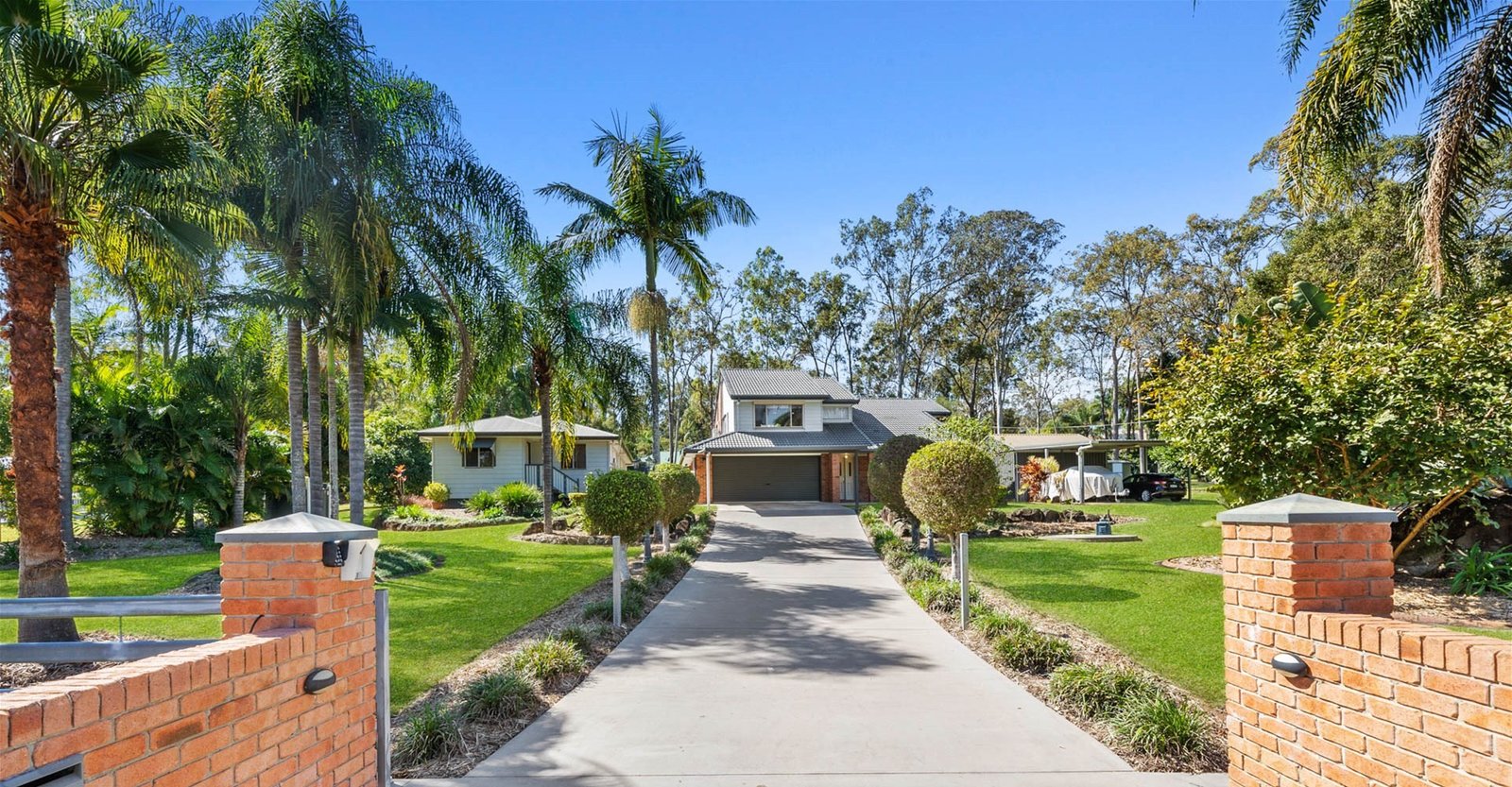 63-67 Kensington Drive MUNRUBEN QLD