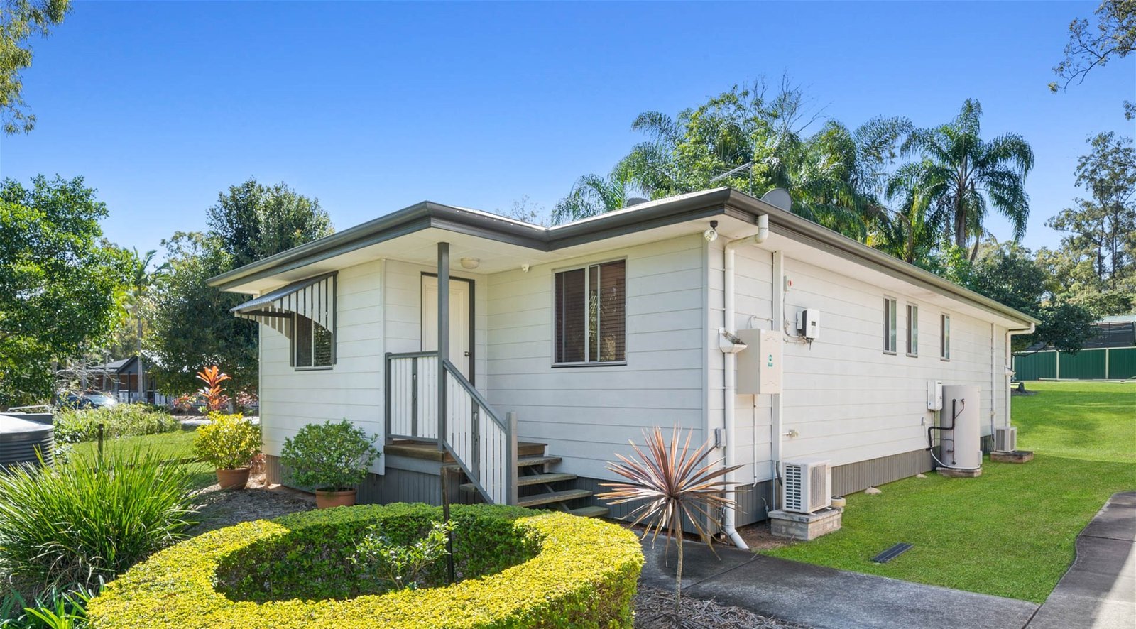 63-67 Kensington Drive MUNRUBEN QLD