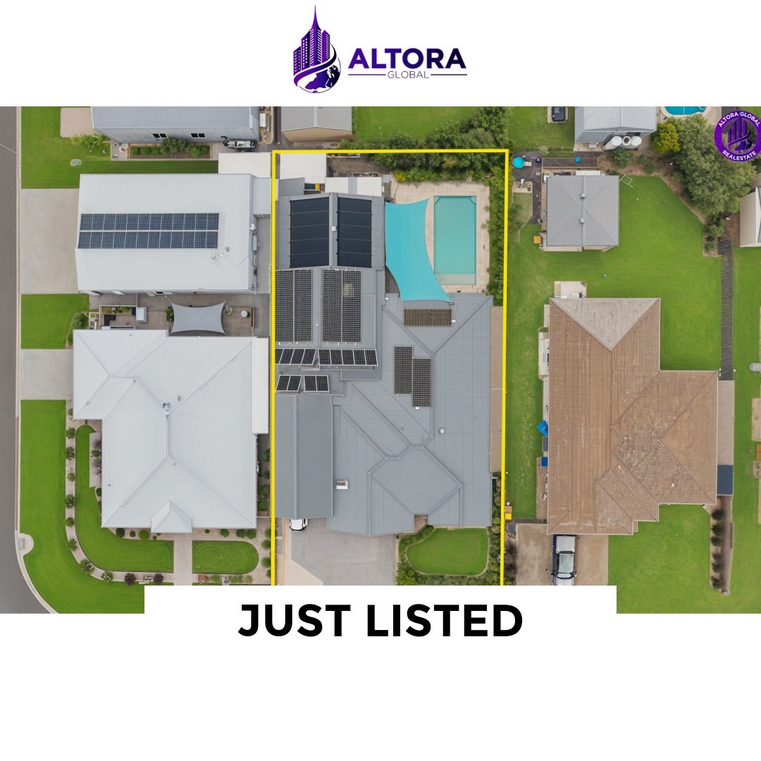 17 NOEME STREET, BURRUM HEADS QLD 4659