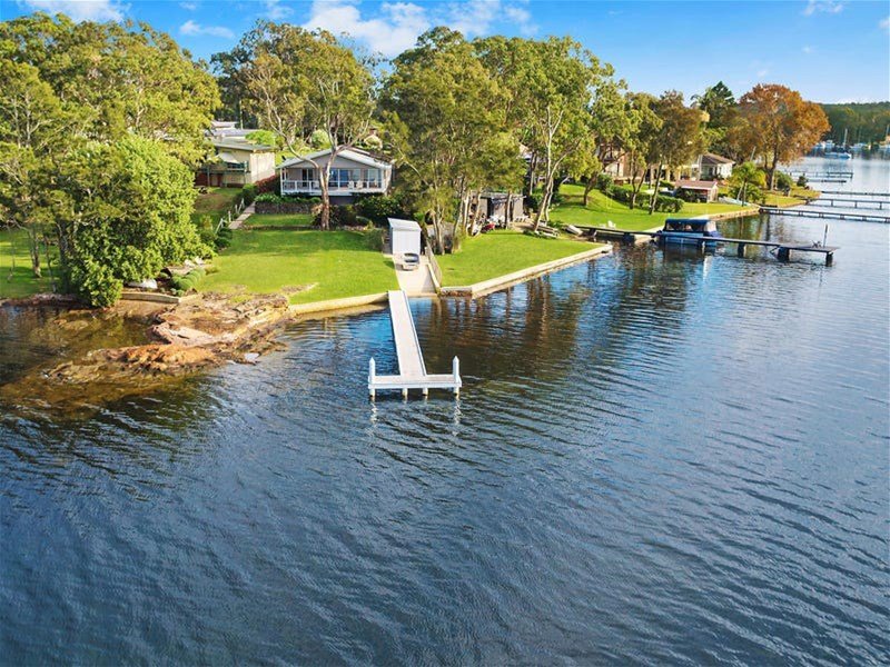 4 Buttaba Rd BRIGHTWATERS NSW