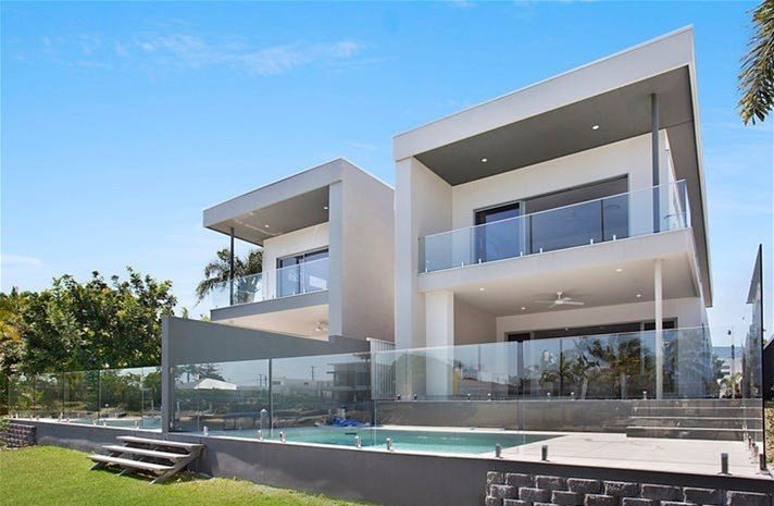 1/16 Sheridan Park Avenue BROADBEACH WATERS QLD