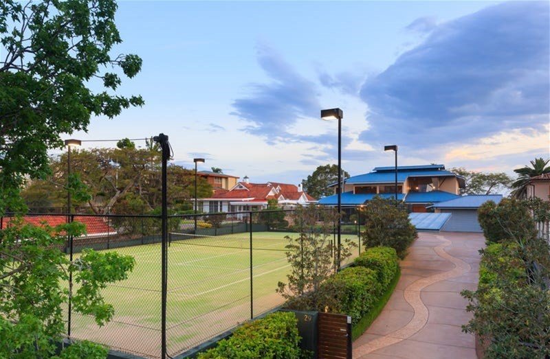 29 Neulans Road INDOOROOPILLY QLD