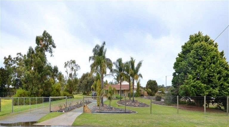 3 Livingstone Drive CANNING VALE WA