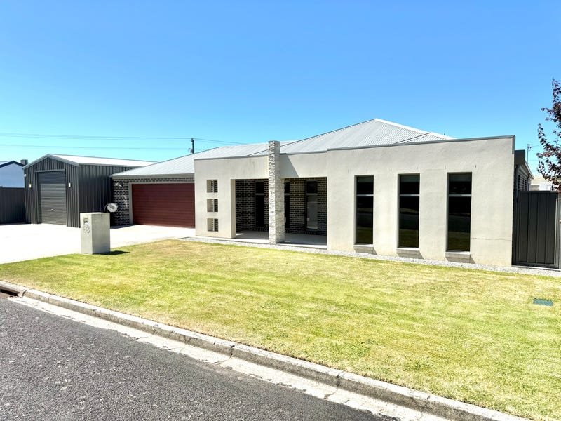 93 Main Street, Ulverstone, Tas 7315