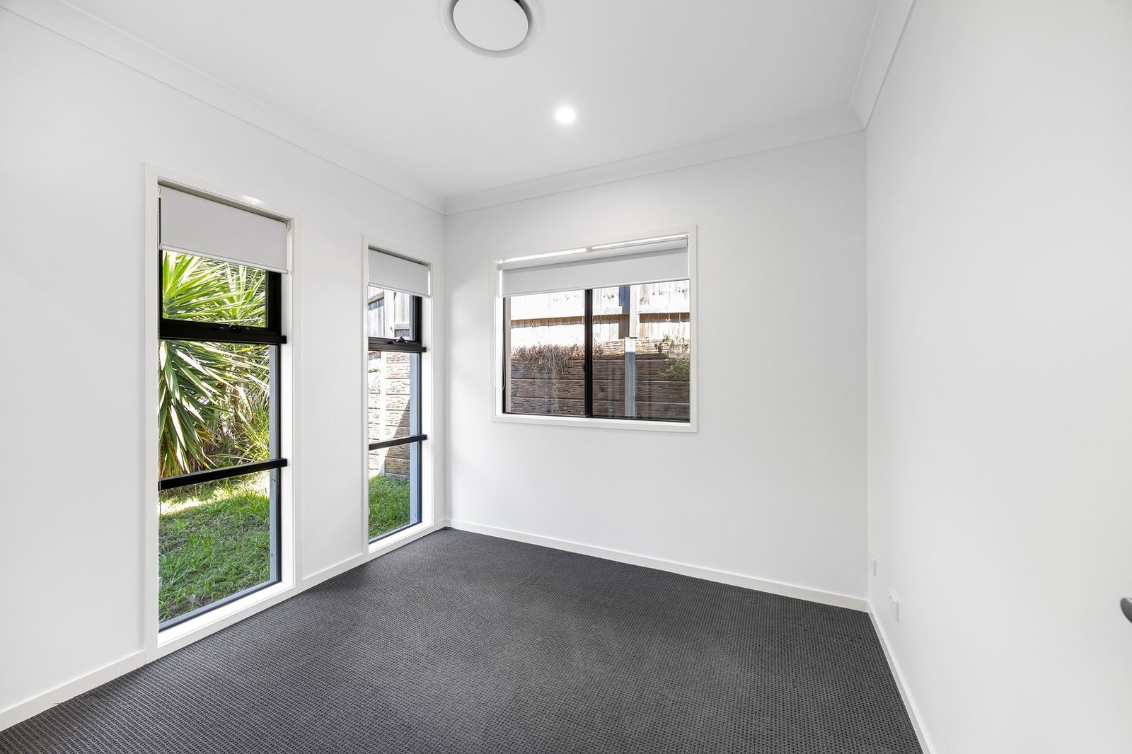 31 Stanicki Circuit, Bellbird Park QLD 4300