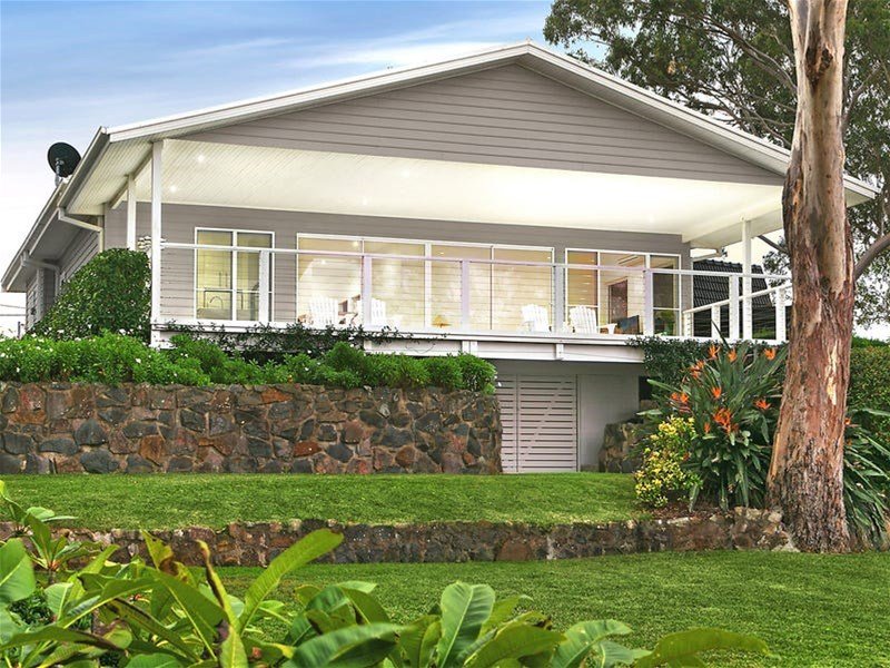 4 Buttaba Rd BRIGHTWATERS NSW