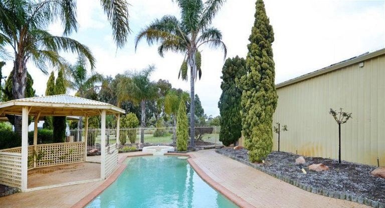 3 Livingstone Drive CANNING VALE WA